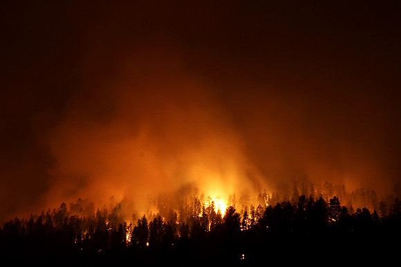 Wallow Fire at night