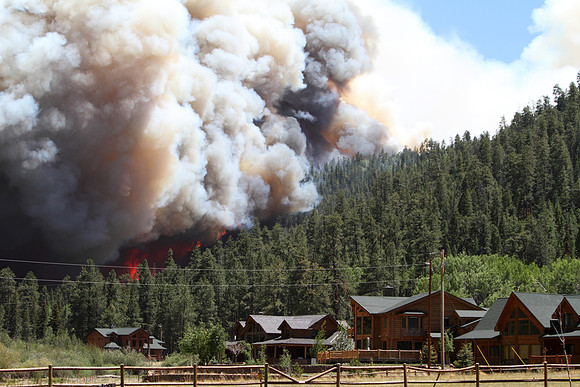 Wallow Fire Approaching Greer